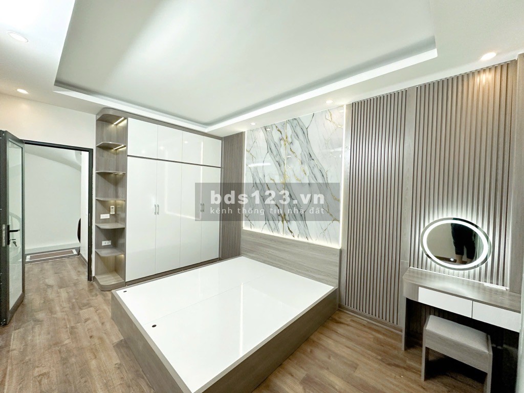 Bán nhà Tứ Hiệp, Thanh Trì, ô tô đỗ cổng, full nội thất