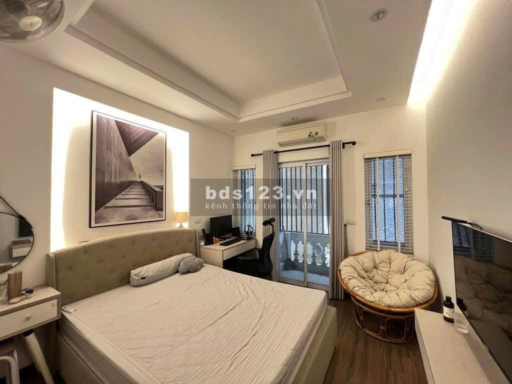 Bán lô góc.191 Minh Khai 50m2 5T Nhỉnh 6tỷ Hai Bà Trưng 0947913839