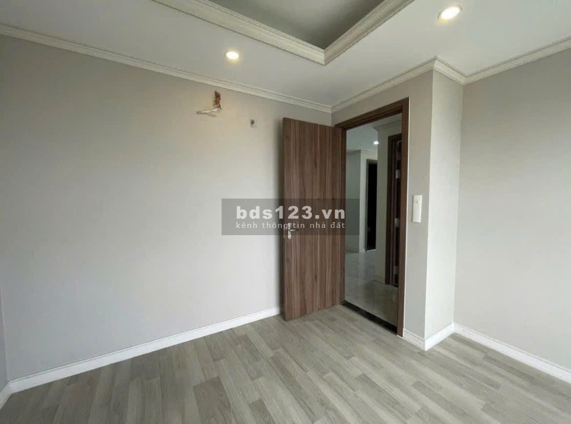 Chung cư PN-Techcons, 47 Hoa Sứ, Phú Nhuận: 135m2, 20tr/tháng, 3p ngủ, 2wc