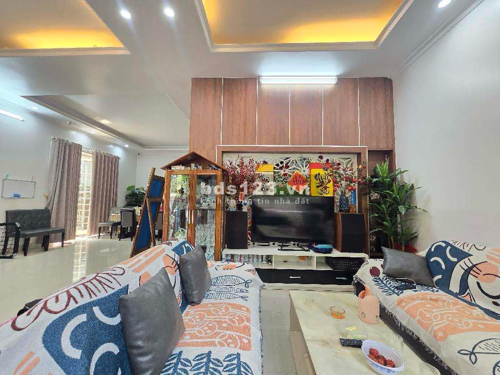 Sở hữu biệt thự đẳng cấp nhất Long Biên - Diện tích khủng, view hồ cực đẹp!