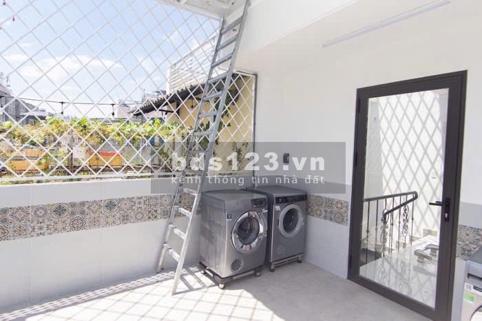 Cơ hội vàng - Nhà 5 tầng - Kinh doanh sẵn - Tô Hiến Thành - Thu nhập 700 củ/ năm