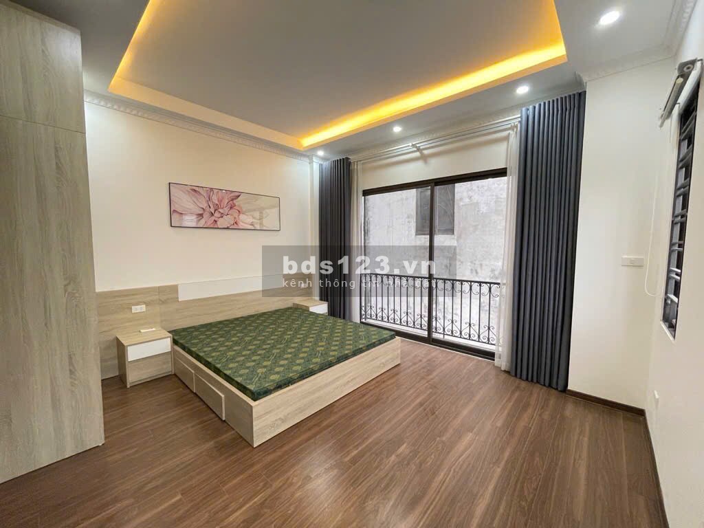 Phố Thanh Am đầu tư hay ở đều quá hợp lý 30, nhà mới xây 5 tầng, 2 mặt thoáng, ô tô đỗ