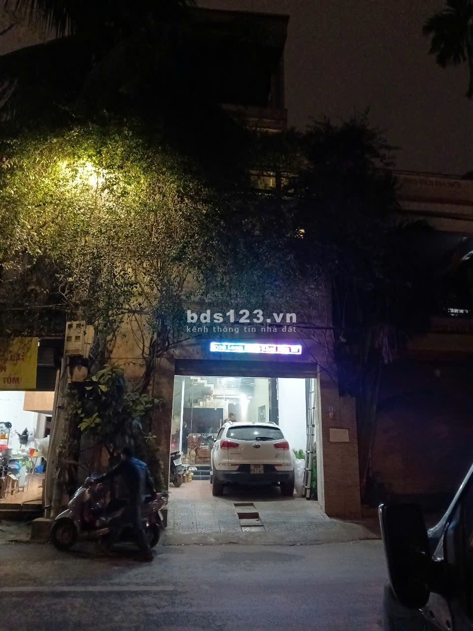 Bán nhà mặt phố 100m2 MT 5.5 P. Minh Khai, Bắc Từ Liêm. Kinh doanh sầm uất