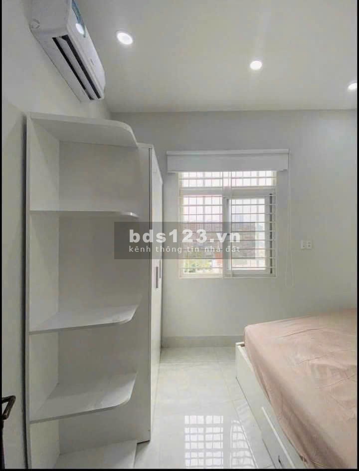 Chung cư Screc, P12, quận 3, nội thất, 2p, 2wc, 78m2, giá 14,5tr