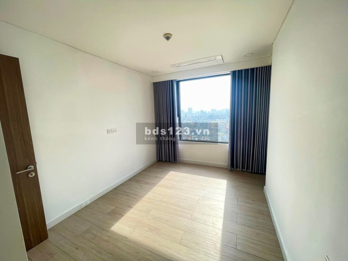 Chung cư Hoa Sen, Lạc Long Quân, Q11: 97m2, 3p ngủ, Nt, 15tr/th