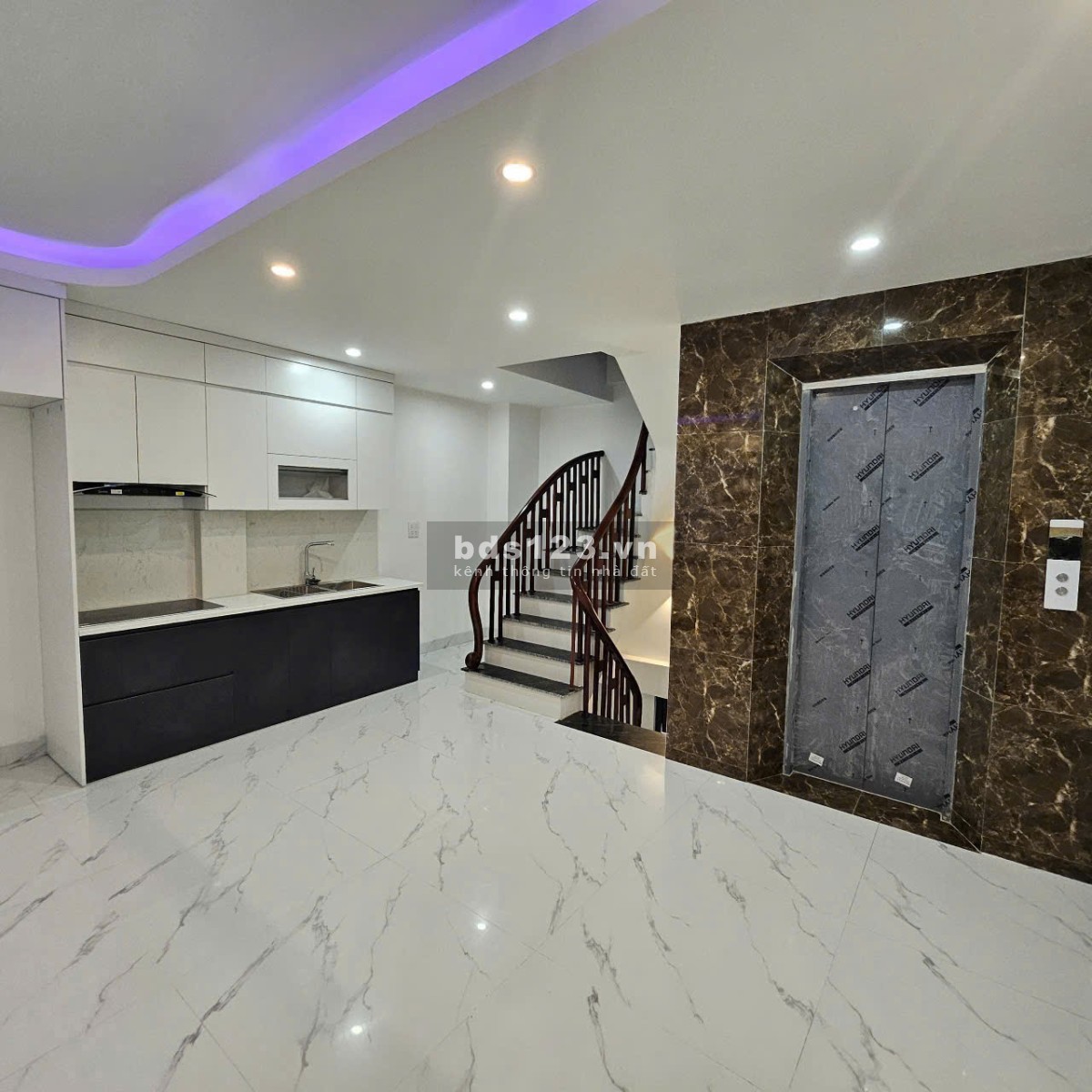 HOT 6tầng thang máy 40m2 full nội thất hơn 7tỷ ngay 74/40 Thượng Thanh