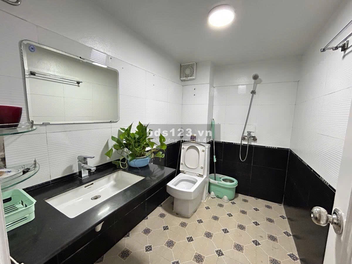 Mặt phố kinh doanh sầm uất - Trung tâm Quận Hoàng Mai - Diện tích 45m² - 5 tầng - Nhỉnh 9 tỷ