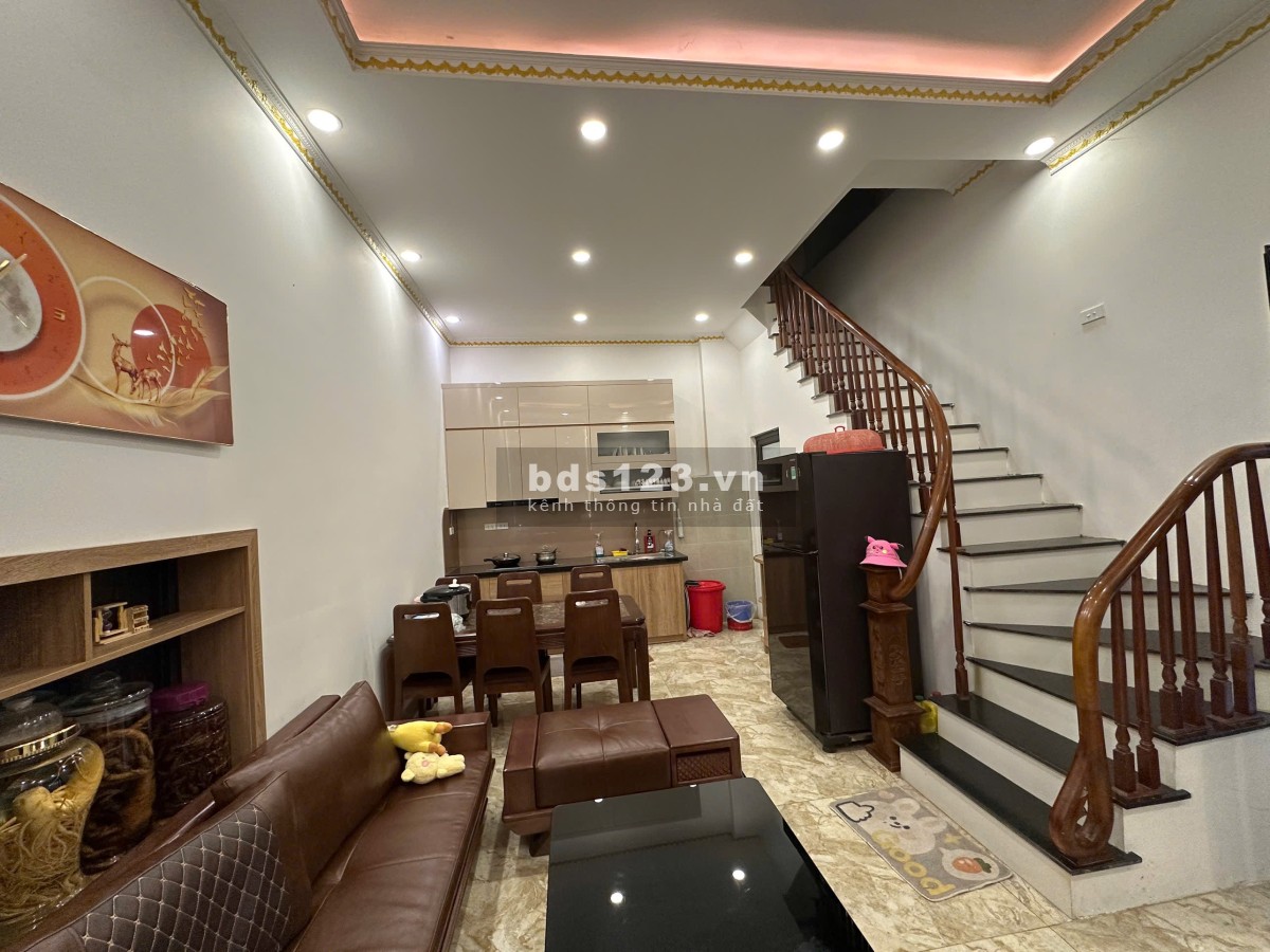 Hàng hiếm Quận Hoàng Mai - Mặt ngõ thông - Kinh doanh - Diện tích 32m² - Nhỉnh 7 tỷ