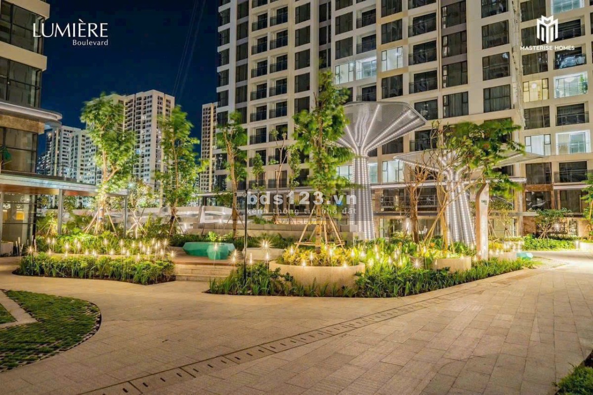 Bán gấp 2PN2WC giá tốt 3,990 tỷ, rẻ nhất thị trường, view hồ bơi, Lumiere Vinhomes Grand Park Q9