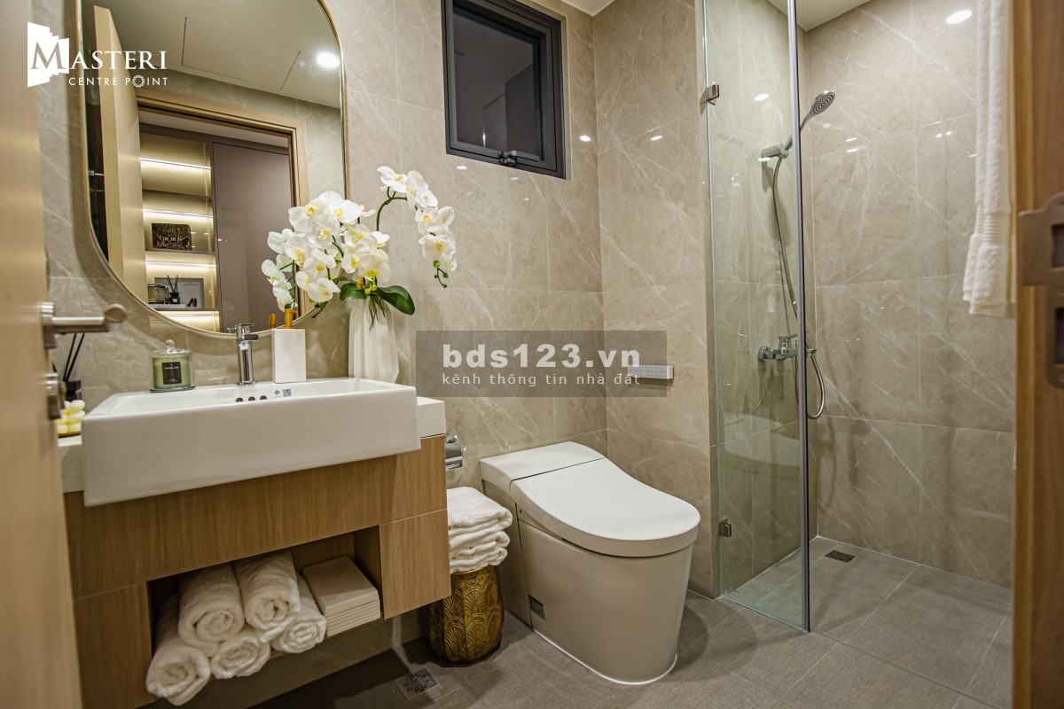 Bán gấp 1PN giá tốt 3,4 tỷ, view trực diện hồ bơi Đông Nam, Masteri Point Vinhomes Grand Park Q9