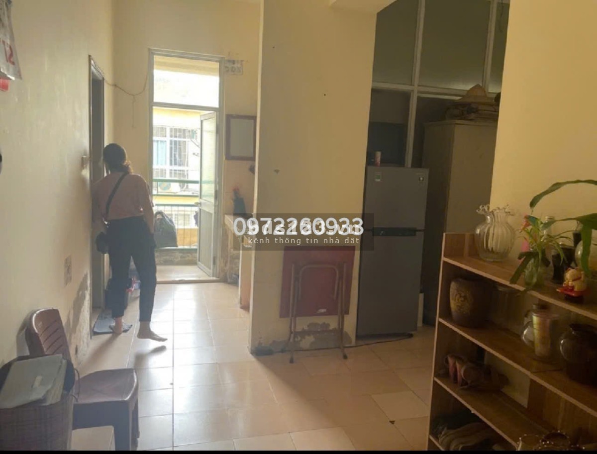 Bán căn hộ đường Vũ Phạm Hàm, giao thông thuận tiện, ô tô đậu thoải mái. Giá 4,55 tỷ