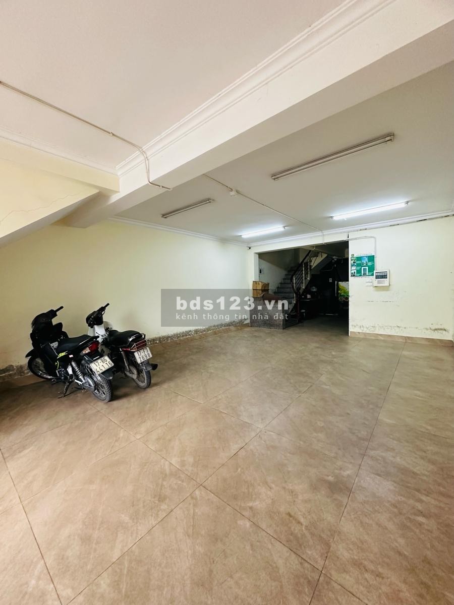 Bán Nhà Mặt Phố Quan Hoa, 59 tỷ, 110m2, 12PN, 8WC, 9Tầng, Mặt Tiền 6m