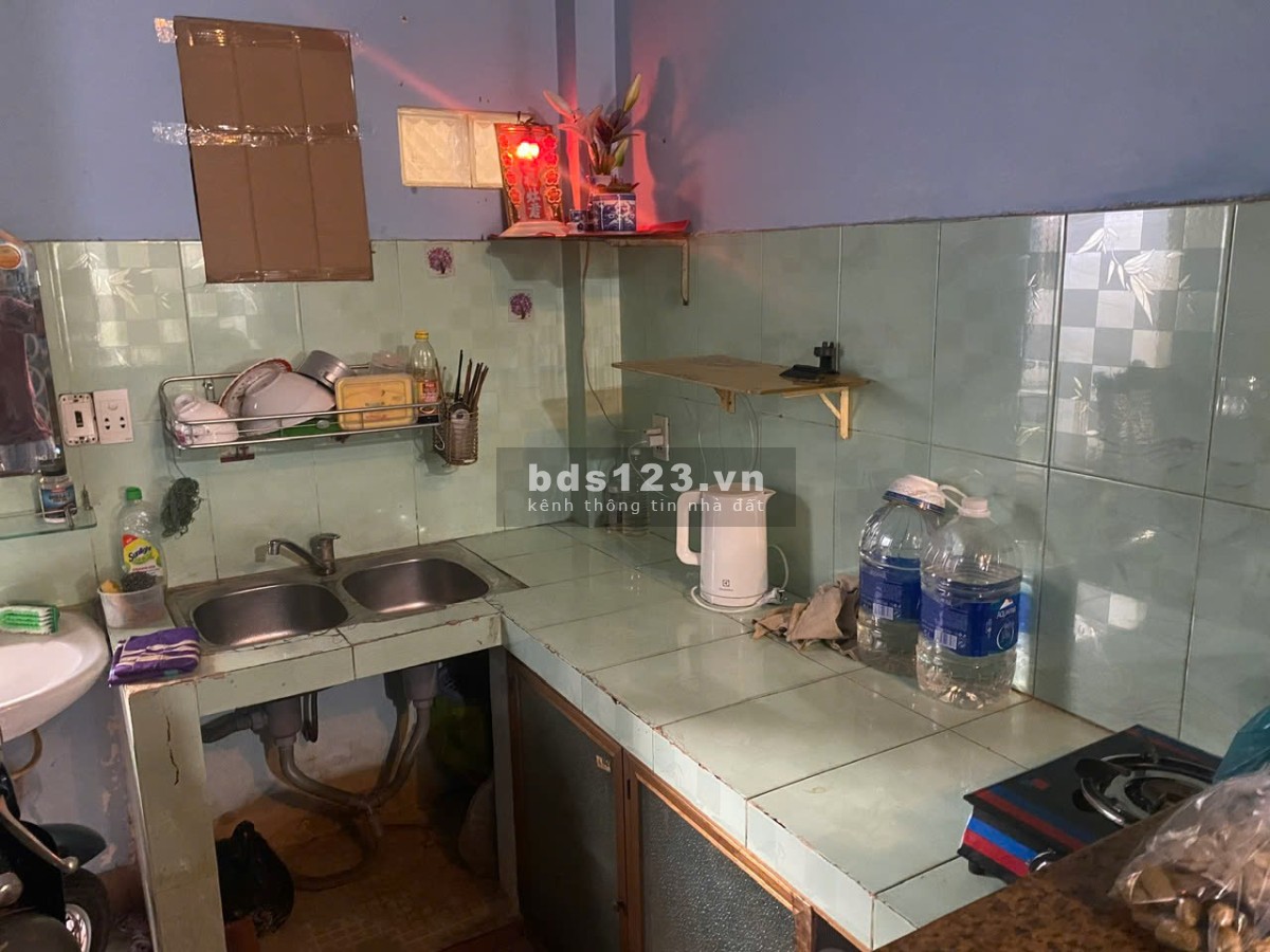 Chính chủ bán nhà MT Bùi Điền P.4 Q.8. Đang cho thuê một phần. Dòng tiền tốt. DT 48m2. Chỉ 8,45tỷ