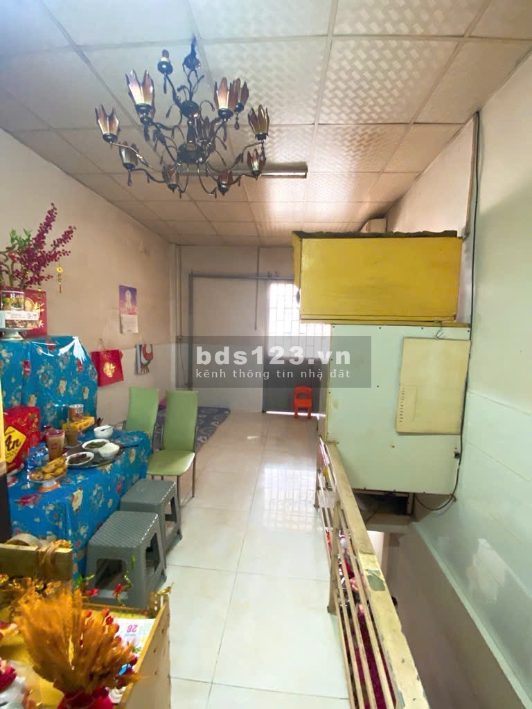 Cần bán gấp nhà mặt tiền Mạc Vân P.12 Q.8. Dòng tiền tốt. DT 38m2. Giá chỉ nhỉnh 4tỷ