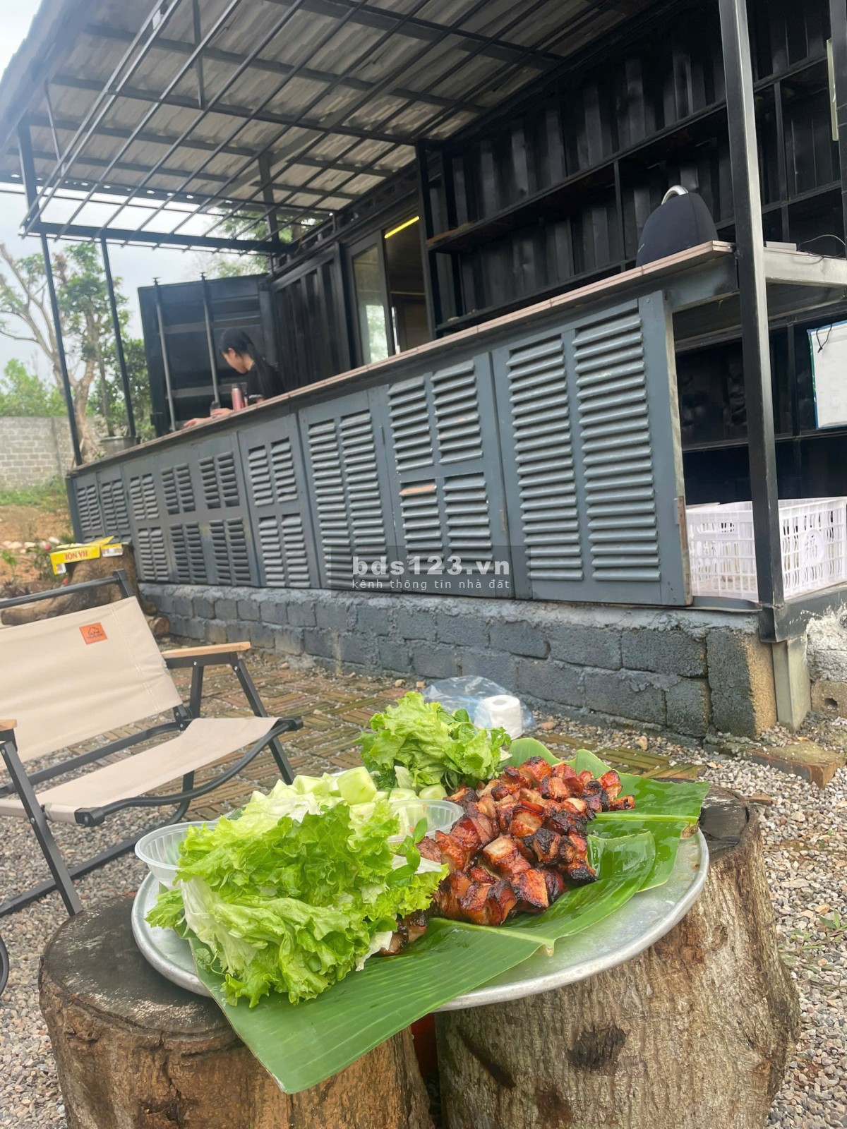 Chính chủ bán khuân viên sẵn chỉ việc vào ở, đất vuông vắn, nhiều cây ăn quả,hàng xóm thân thiện