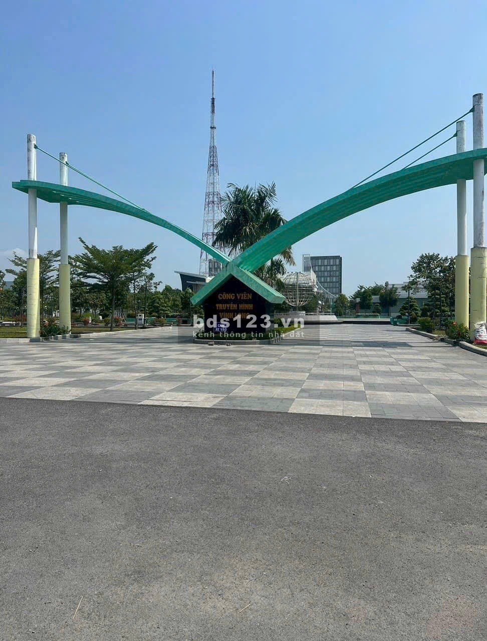 Bán đất mặt tiền kinh doanh, công viên Đài Truyền Hình, phường 3, Vĩnh Long
