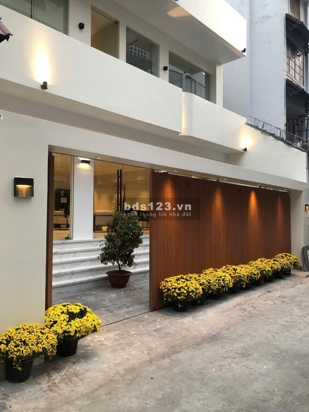 Biệt thự 10x11 cực đẹp khu Thảo Điền khu làng báo chí, kế bên trường Quốc tế