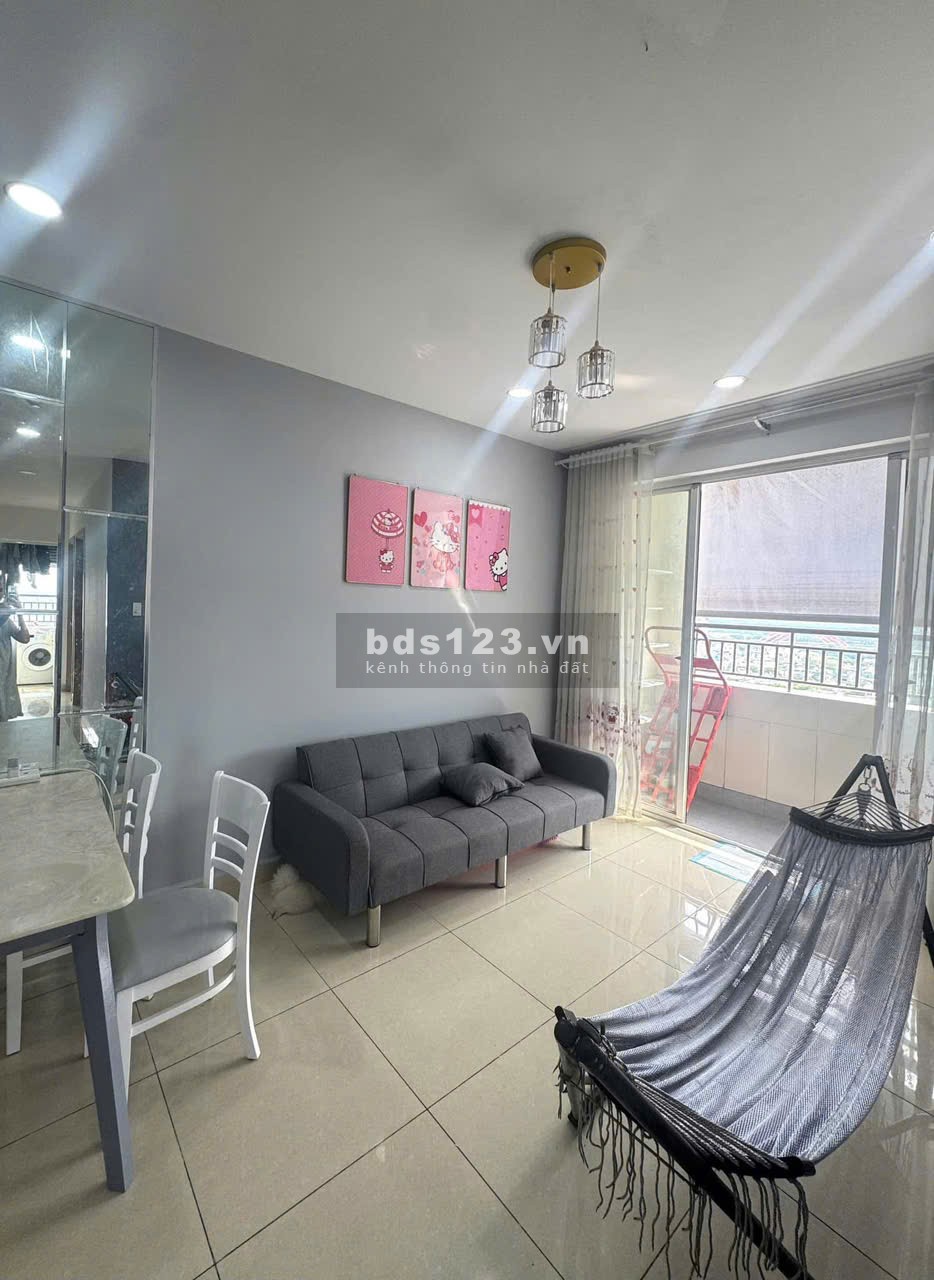 Chung cư 590 CMT8, P11, Quận 3: 2p ngủ, nội thất đẹp, 13tr/tháng, 75m2