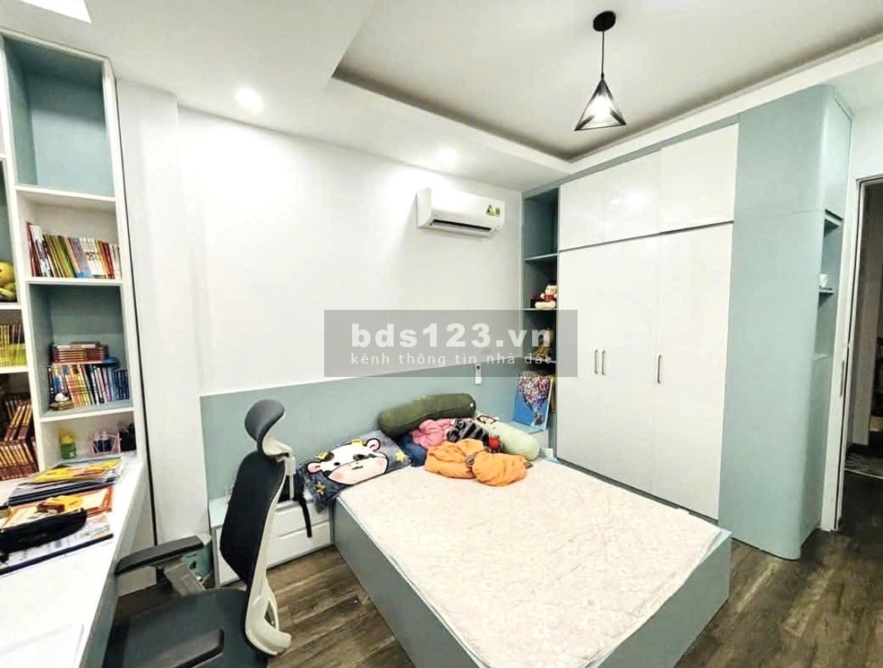 Hiếm, nhà phân lô Quang Tiến 38M x 5T, Ô TÔ tránh, KD đỉnh, 8,39 tỷ 0855278658