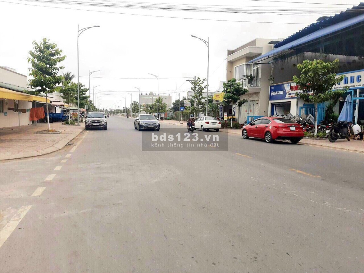 Bán đất thổ cư mặt tiền đường Mậu Thân 2, phường 3, TP Vĩnh Long, giá 8,9 tỷ