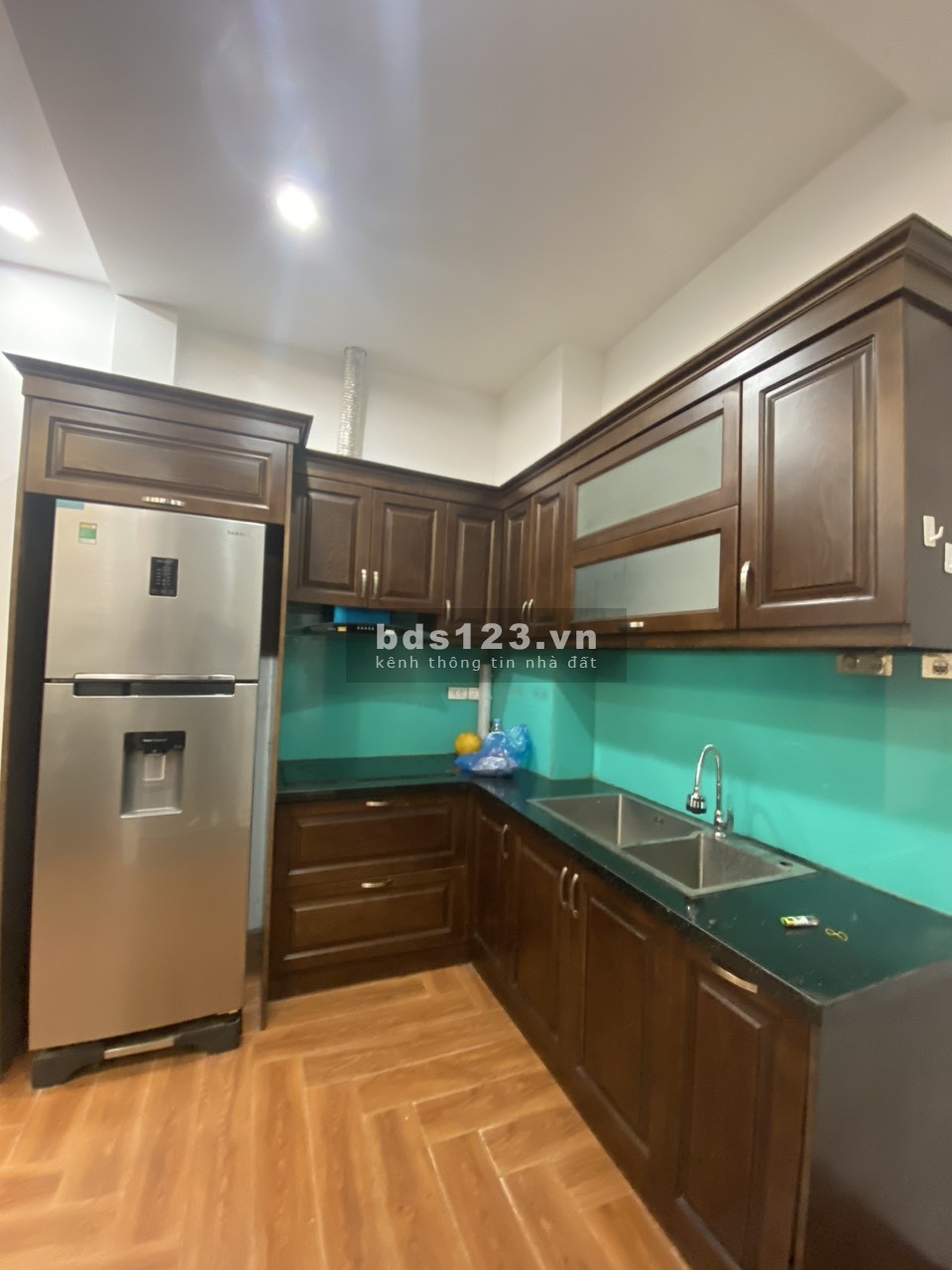Nhà đẹp Cổ Nhuế, 30m² x 4 tầng, mặt tiền 5,3m, giá 5,98 tỷ.