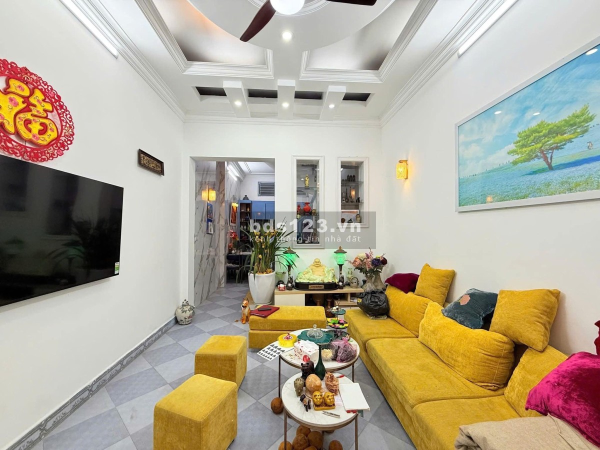 Bán nhà phố Giáp Nhất Thanh Xuân, full nội thất 2 thoáng, 43m2x5, chỉ 8.8 tỷ