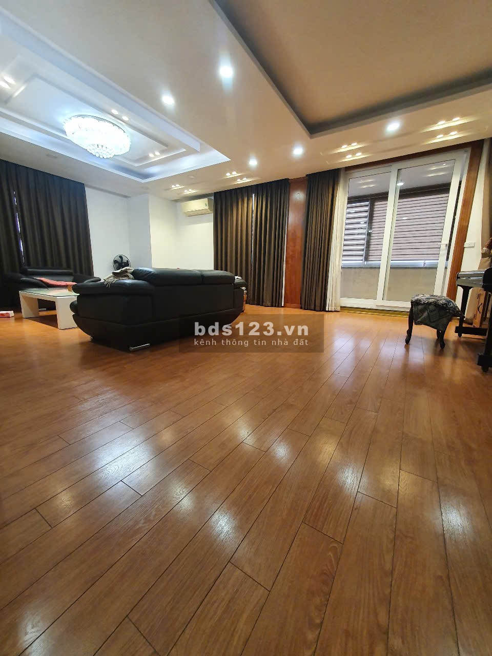 Bán nhà phố Bát Khối Chính chủ 6 tầng thang máy Giá chỉ 4x tỷ - Giao dịch ngay