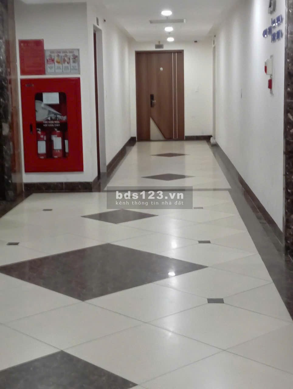 Bán căn hộ chung cư cao cấp 2pn, dt: 70 m², giá 5,3 tỷ