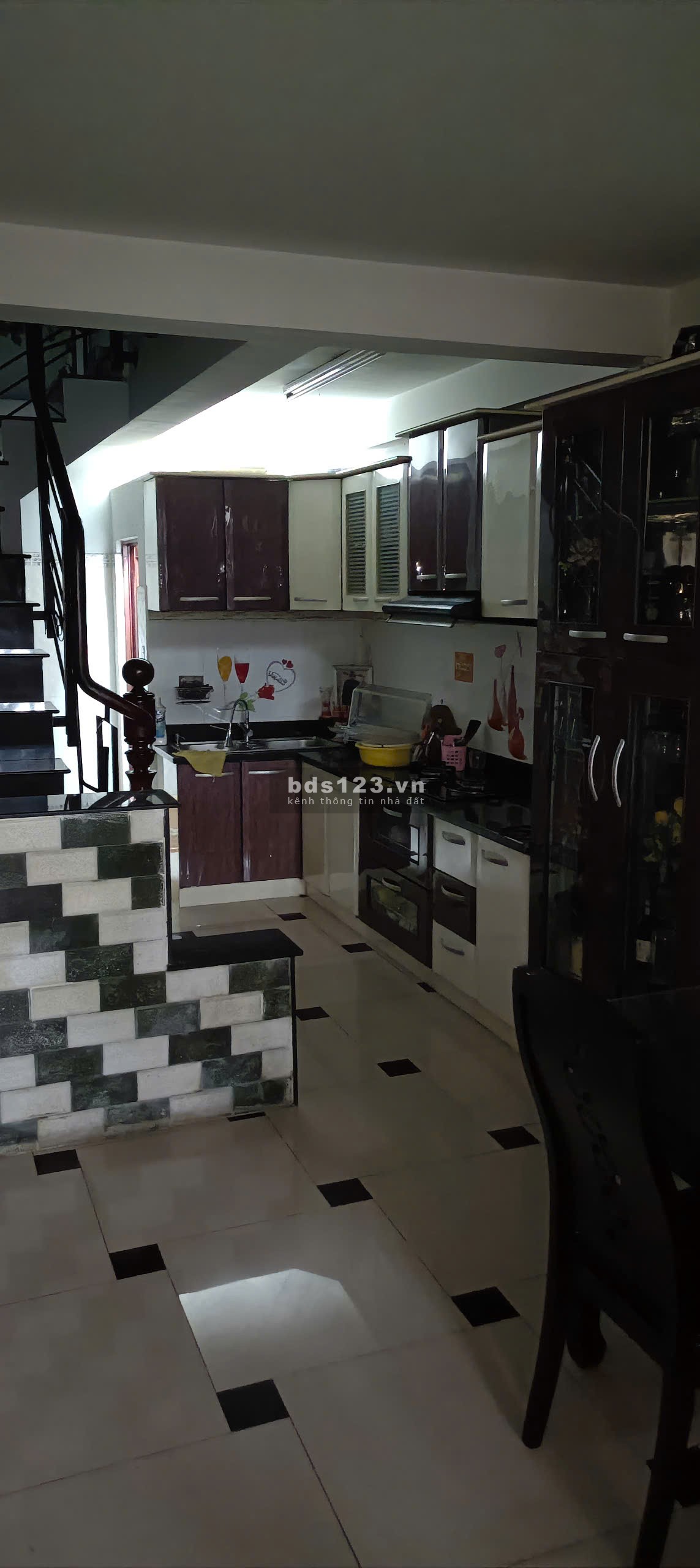 Cho thuê nhà nguyên căn – 1 trệt 2 lầu – Gần ngã tư Bảy Hiền (Trường Chinh)