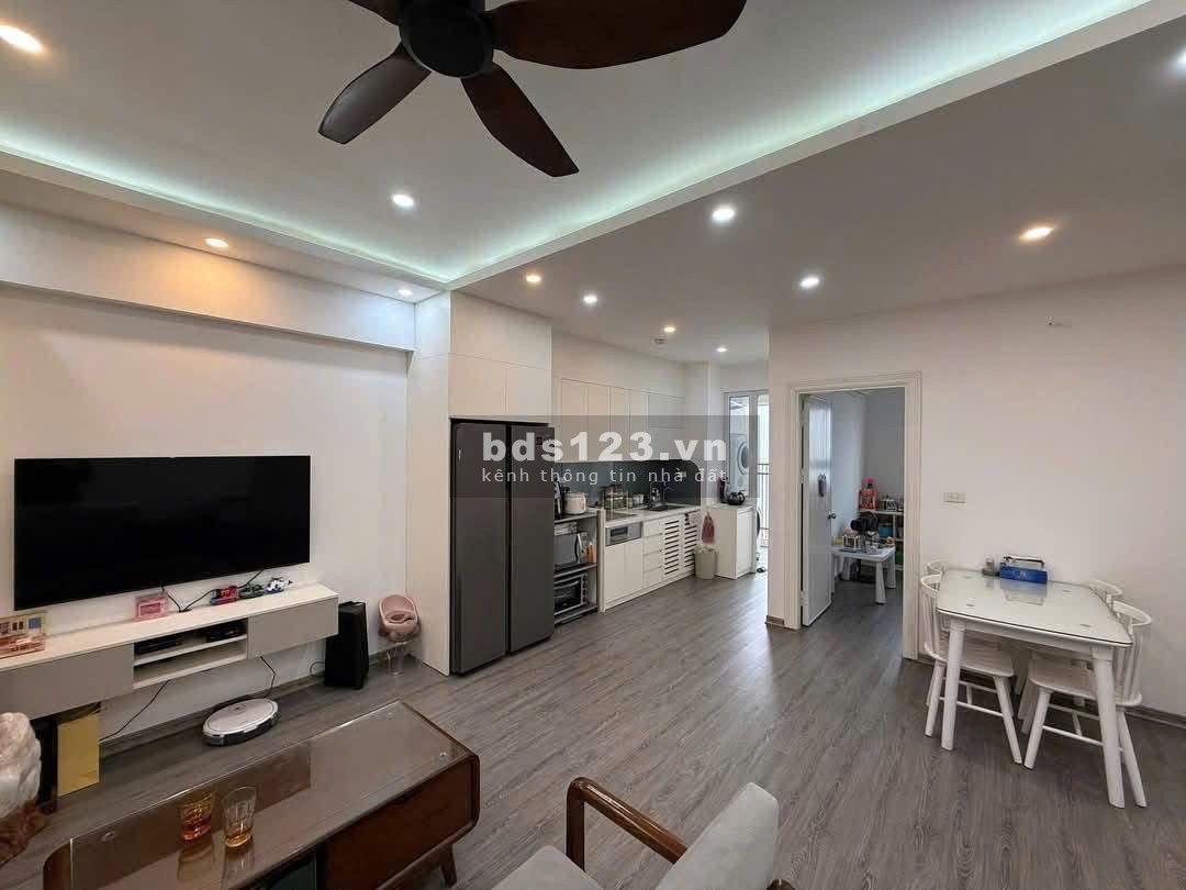 CCCC Kington Residence, 223 Hoàng Văn Thụ, P8, PN, 90m2, 2PN, 22tr.
