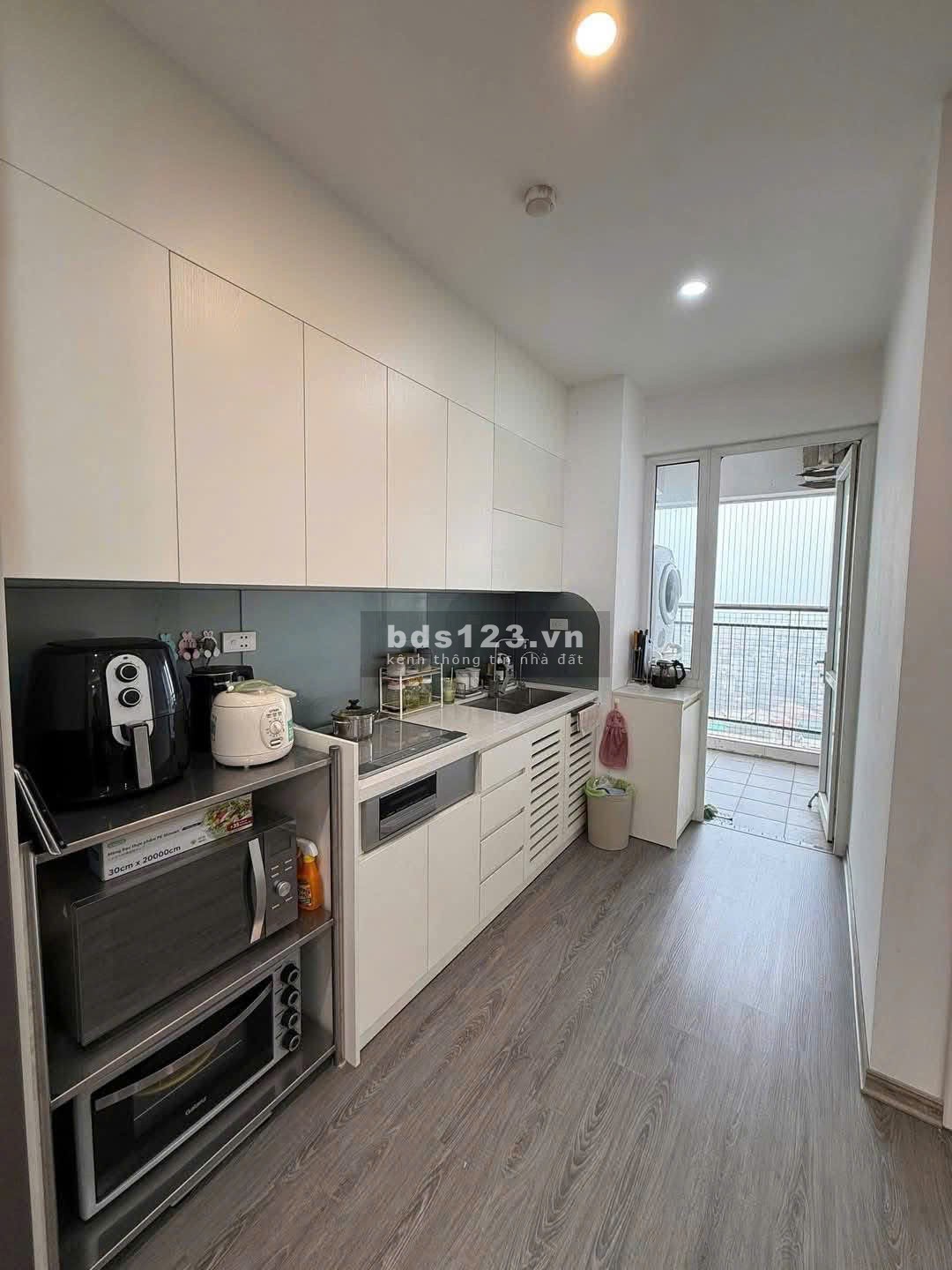 CCCC Kington Residence, 223 Hoàng Văn Thụ, P8, PN, 90m2, 2PN, 22tr.