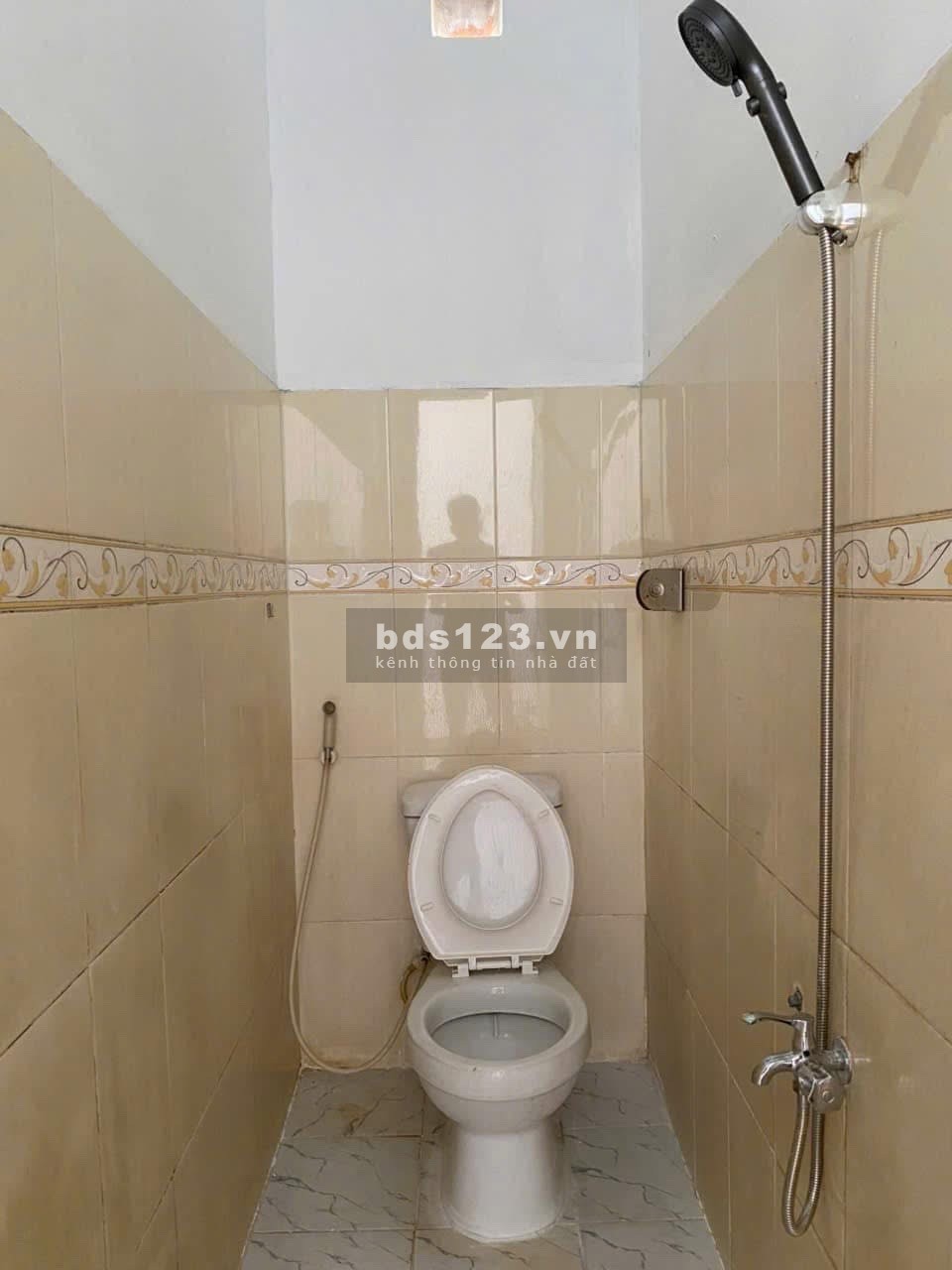 Chung cư Nguyễn Ngọc Phương, P19, BT: 75m2, 2p ngủ, NT mới, 13tr/th