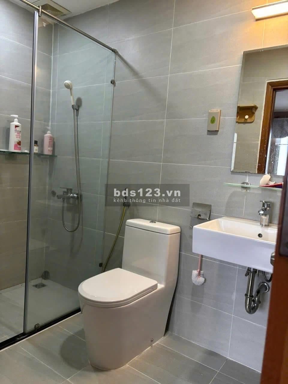 CCCC Newton Trương Quốc Dung, P8, PN: Nội thất mới, 90m2 2p ngủ 21 triệu