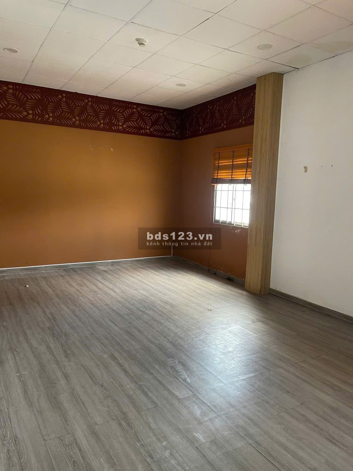 Cho thuê kho xưởng 1000m2 QL13, Hiệp Bình Phước, Quận Thủ Đức