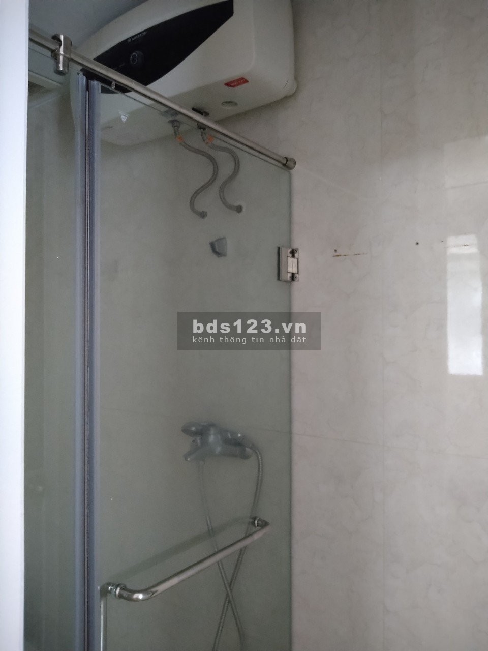 Chung cư Central, P3,Tân Bình: 70m2, 2p ngủ, 2wc chỉ 13tr/th