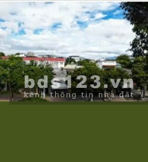 Bán gấp chỉ 4,5 tỷ nhà phố 3 tầng 349A Ngô Gia Tự, trung tâm TP. PRTC Ninh Thuận. Ngang 5,5m nở hậu
