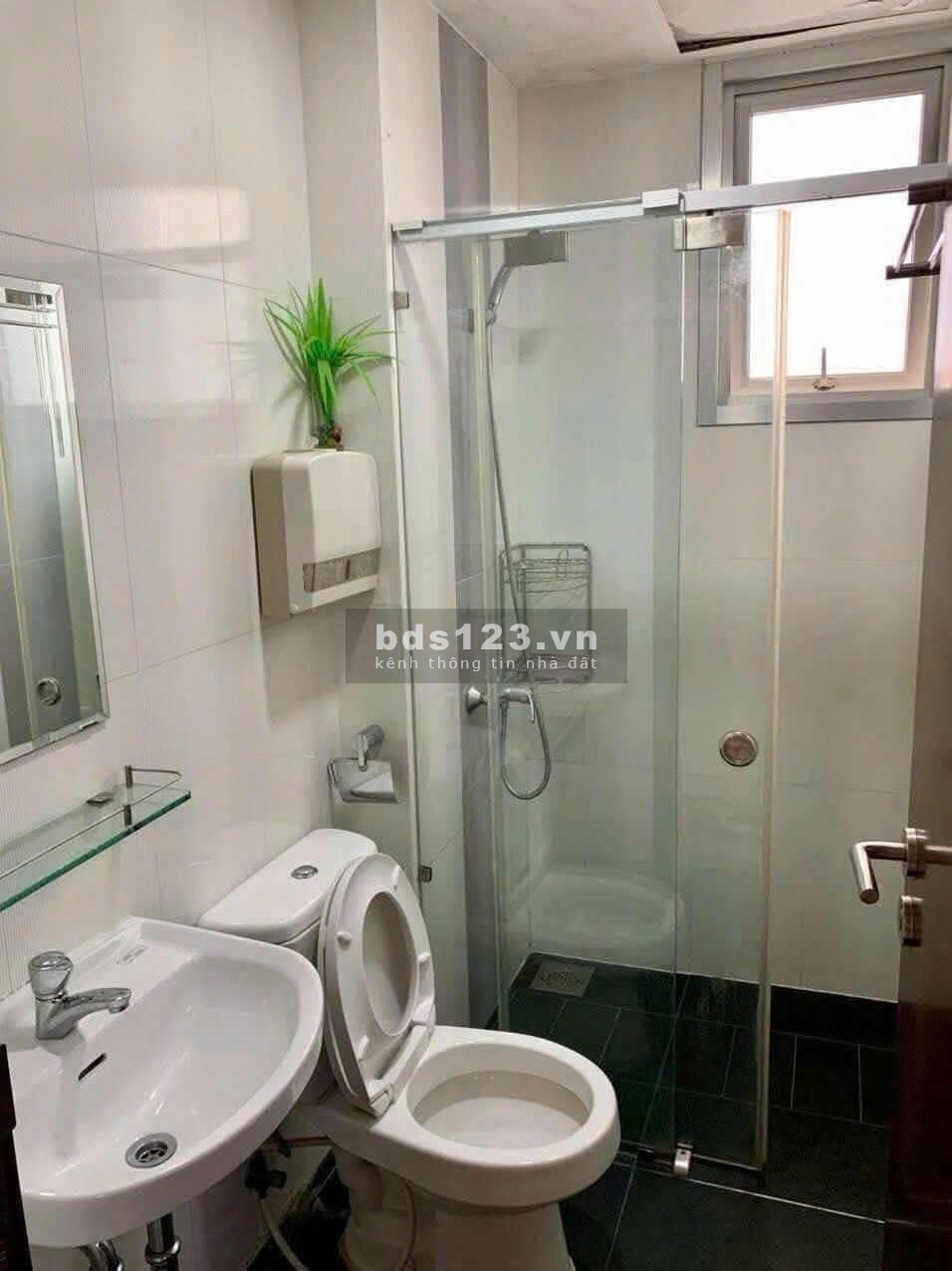 Chung cư Nguyễn Phúc Nguyên, Quận 3: căn 2p ngủ, 2wc, giá 13,5tr/th