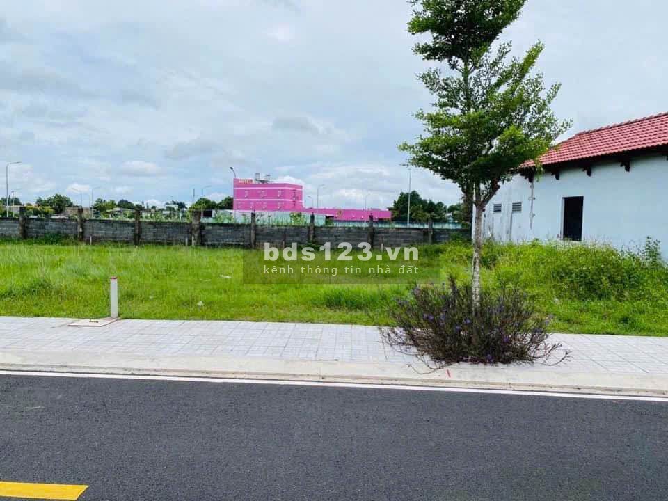 Chủ cần bán gấp đất mặt tiền, đường nhựa tại Tân Thông Hội - Củ Chi, giá chỉ 700 triệu