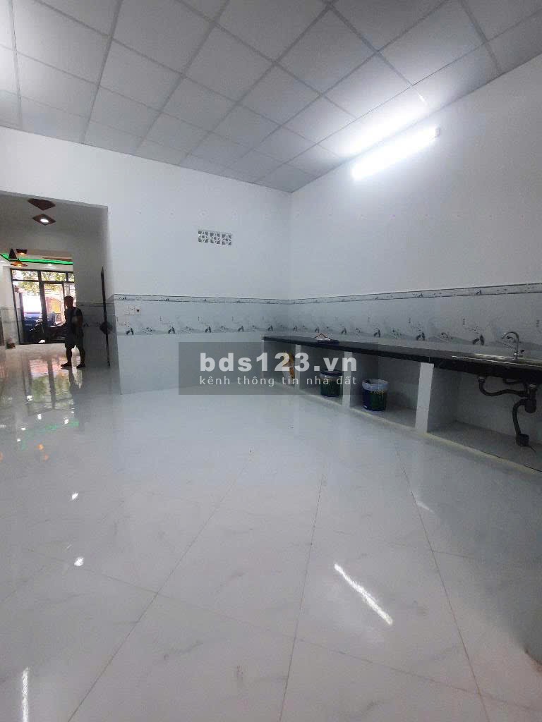 Chính chủ bán nhà mặt tiền Huỳnh Tấn Phát Nhà 81m2, mới xây 6m x13,5m. Giá chỉ 6,8 tỷ.