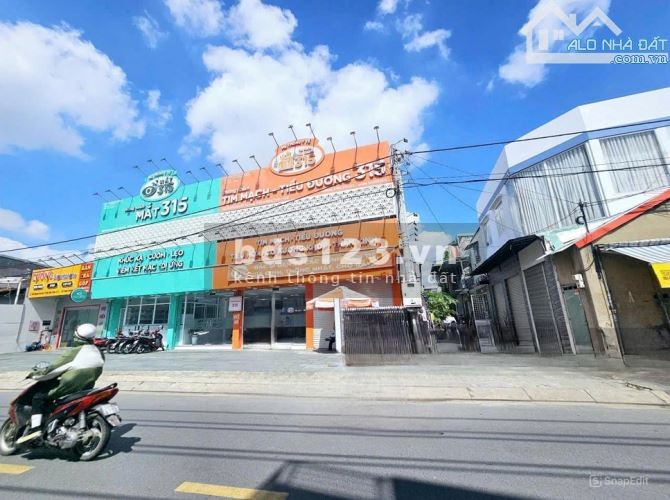 Mặt Tiền Nguyễn Văn Quá, DT: 8x42m, 6 tầng, cho thuê 100tr/th dài hạn