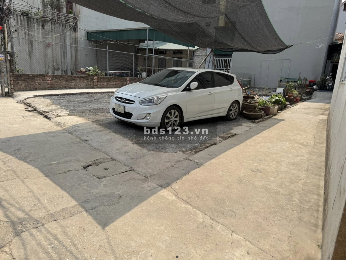 Bán 52m đất Đông Mỹ, lô góc, ô tô tải đỗ cửa chỉ hơn 3 tỷ