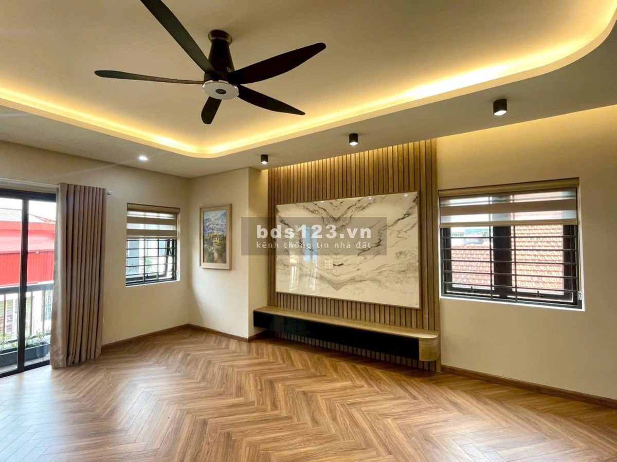 Nhà Đẹp Ở Ngay 65 m2 6 tầng Thang Máy, Ô tô Vào Nhà Phương Liệt Quận Thanh Xuân