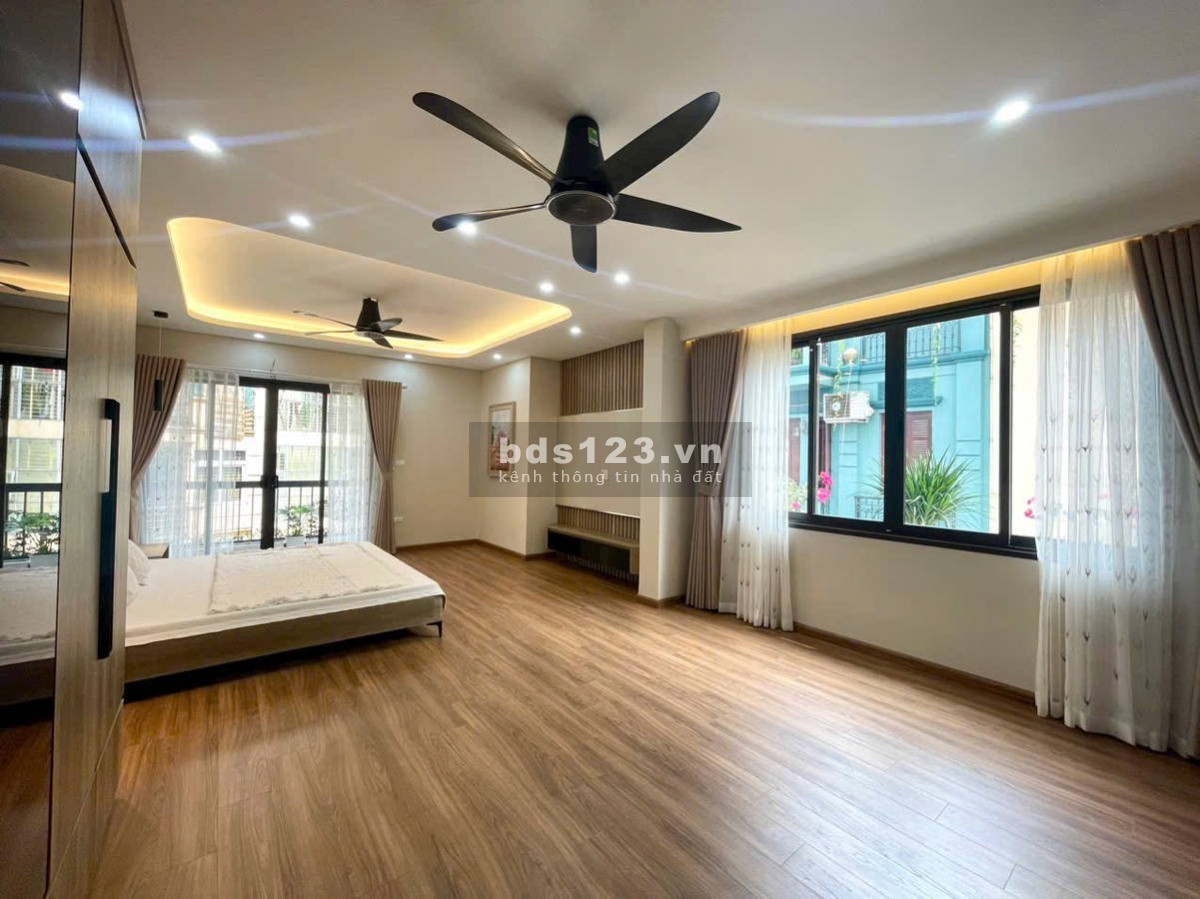 Nhà Đẹp Ở Ngay 65 m2 6 tầng Thang Máy, Ô tô Vào Nhà Phương Liệt Quận Thanh Xuân