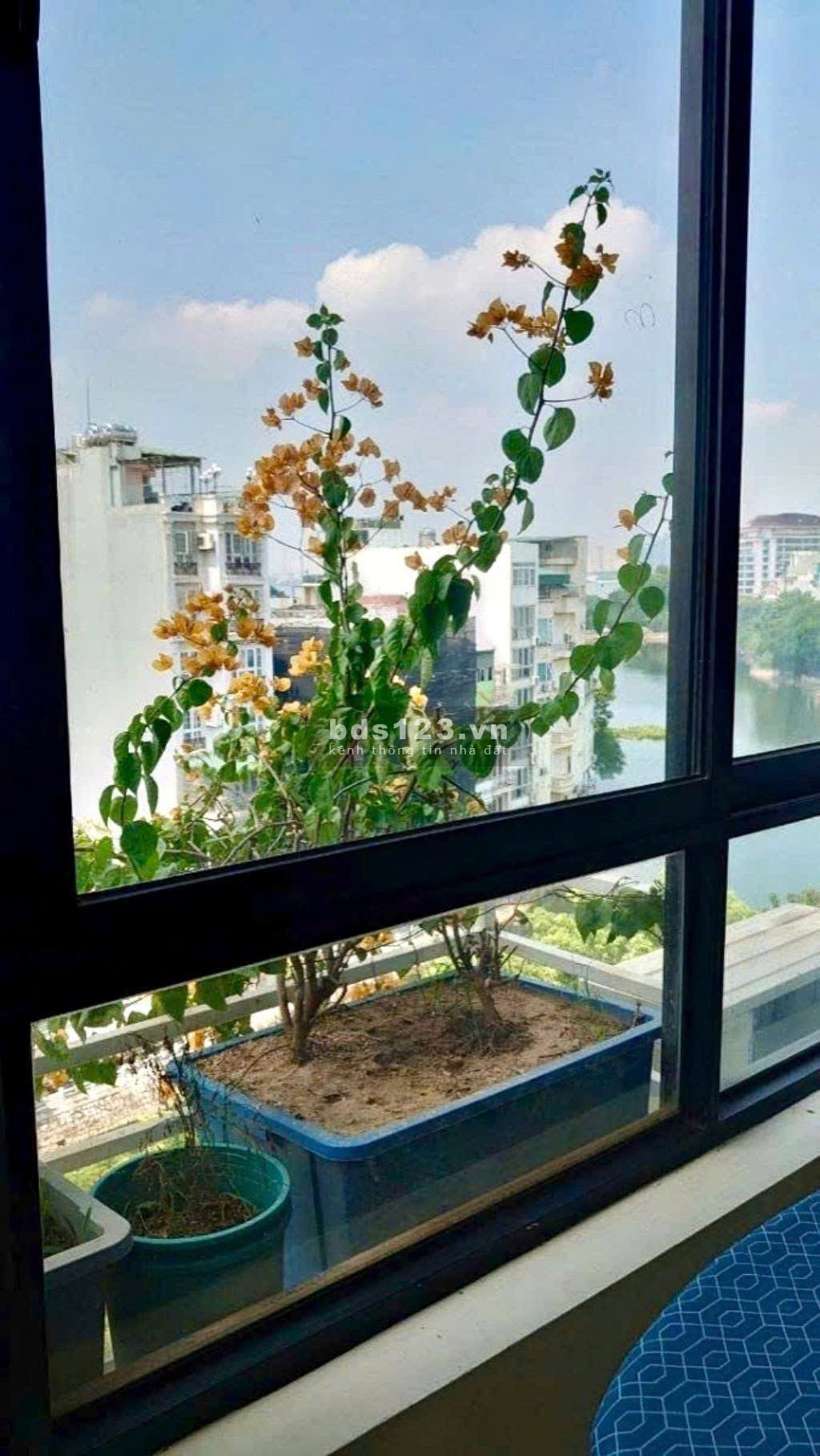 Căn nhà mặt phố Trúc Bạch, view thoáng Hồ Trúc Bạch - Hồ Tây