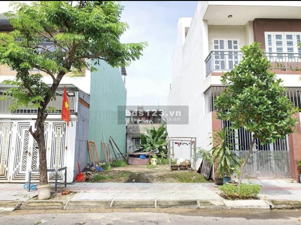 Bán gấp lô đất 140m2 giá 2ty099, Sau lưng chợ An Sương, Q12, SHR, Lh 0933235304