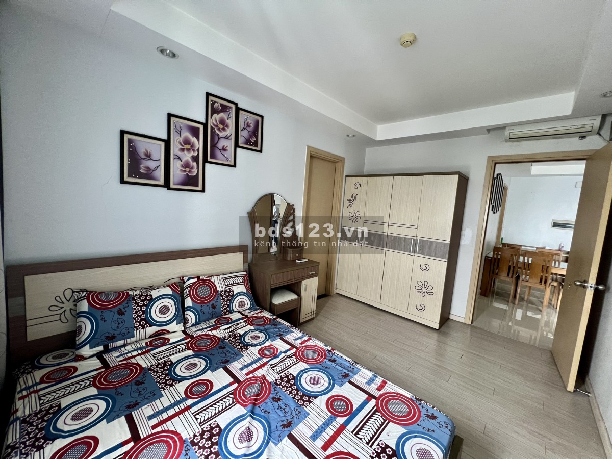 Resgreen Tower, Tân Phú: 76m2, 2p ngủ, 2wc, nội thất, 14tr/th