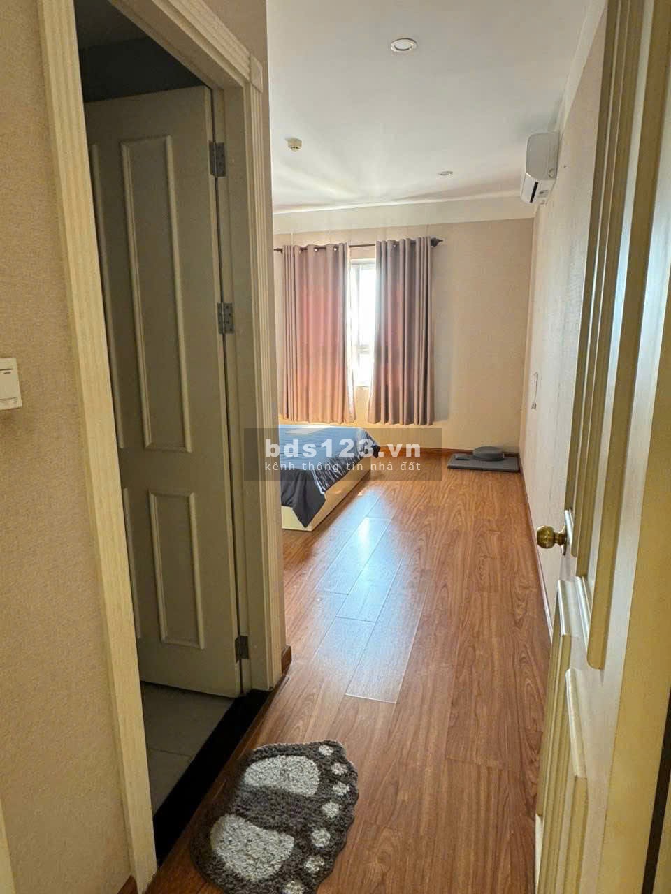 Chung cư Hoa Sen, 262 Lạc Long QUân, Q11: 120m2, 3p ngủ rộng, 2wc sạch, 15tr