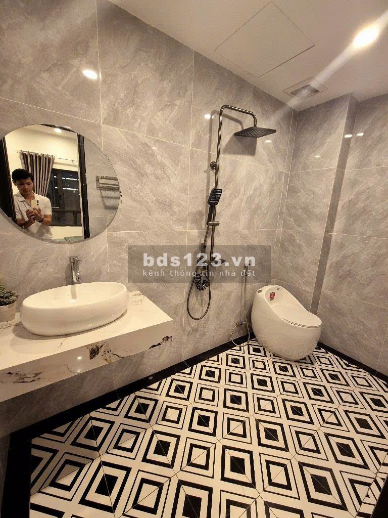 Bán Gấp Nhà 40m 4T MT3.6m giá 5,99Tỷ. Chùa Quỳnh Hai Bà Trưng 0947913839
