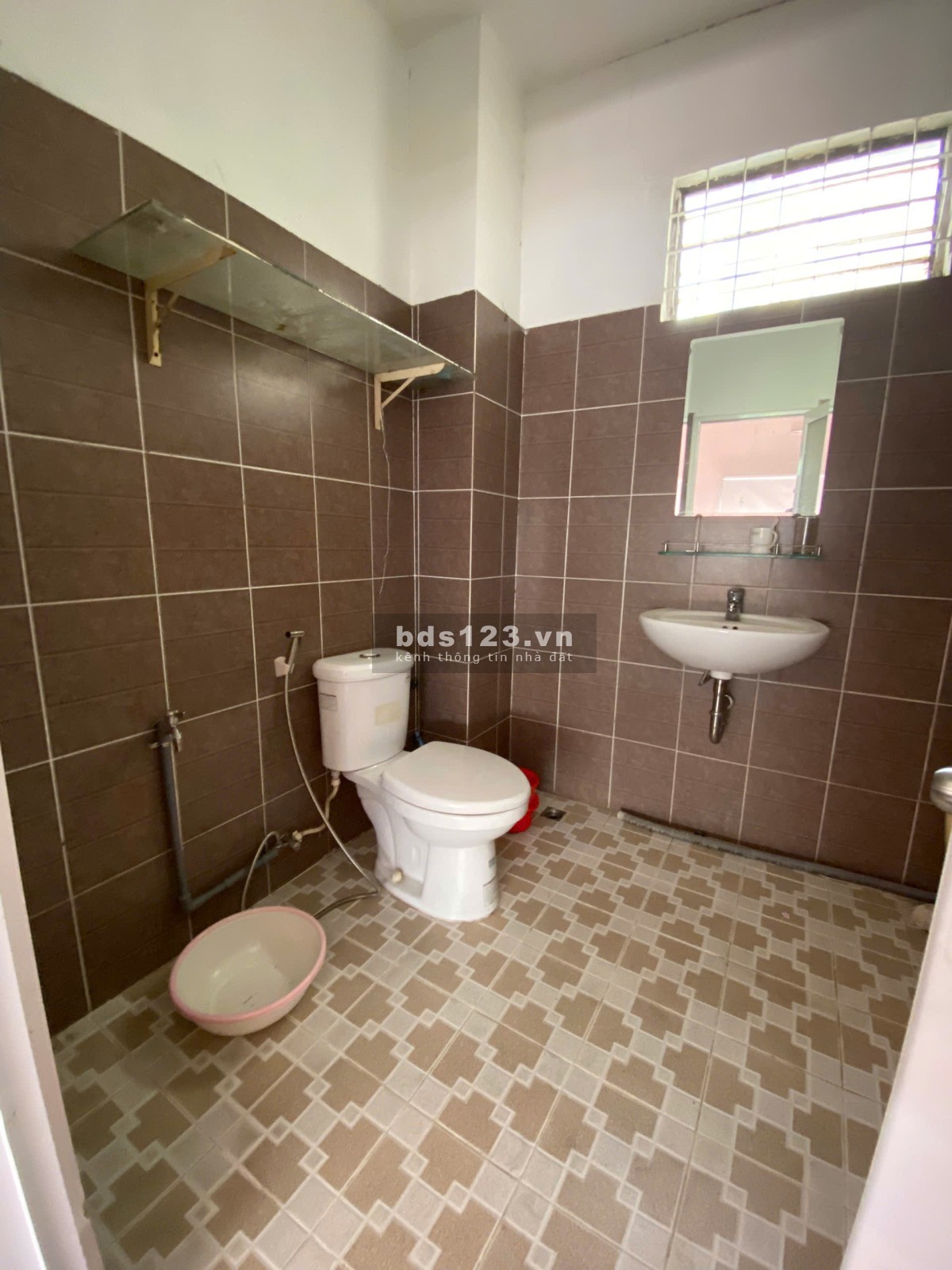 Cho thuê nhà trung tâm Hàng Xanh cách 20m ra đường Bạch Đằng