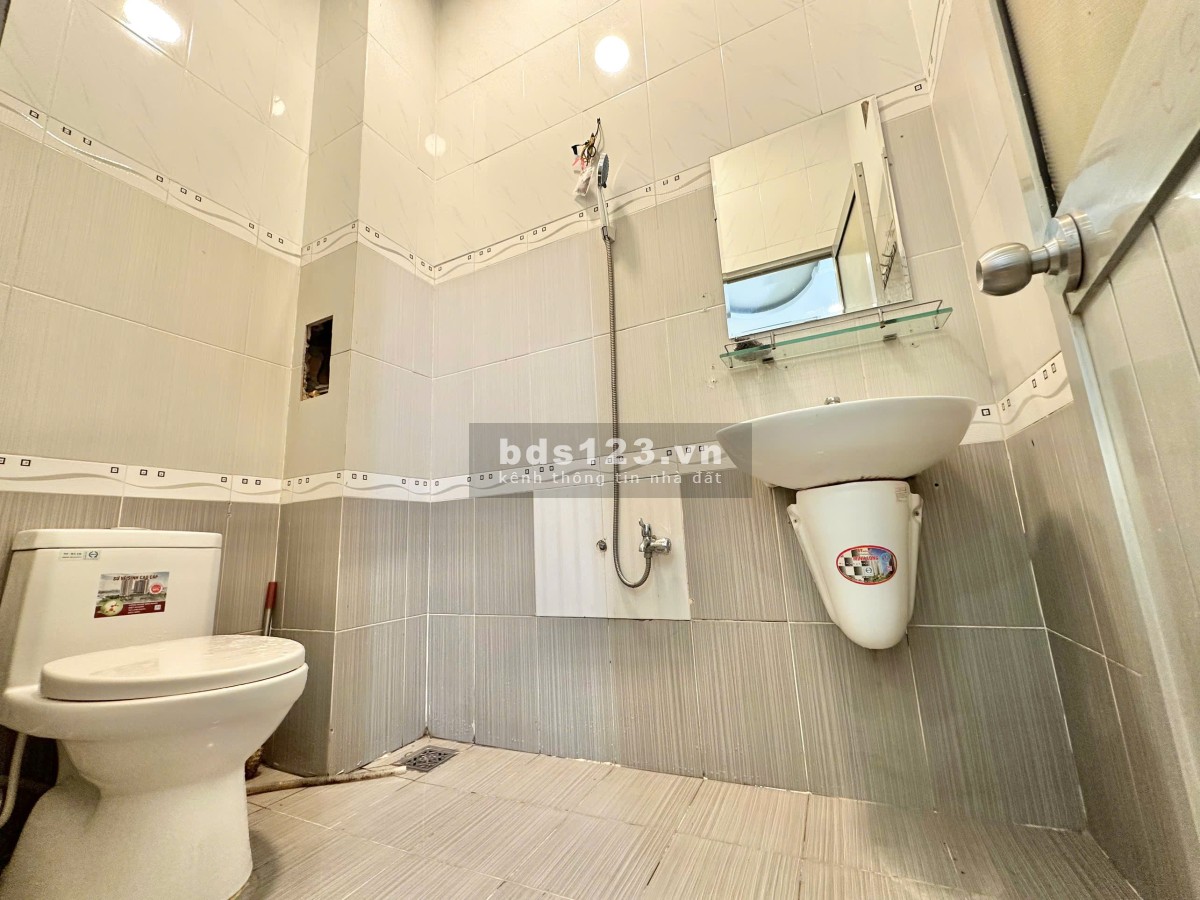 Phòng trọ cao cấp 25m2 ở 1-3 bạn đầy đủ tiện nghi tại 137/7 Trương Đăng Quế p3 Gò Vấp gần sân bay